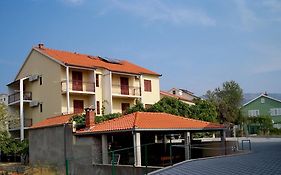 Guesthouse Lucic